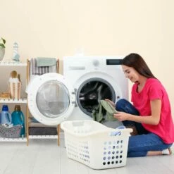 Étagère à 4 Niveaux Avec Panier à Linge -WENKO Boutique cdb12d871f7e4169b749ec3ba7177449